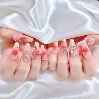 ネイル AKIKO ネイルサロンのネイルデザイン