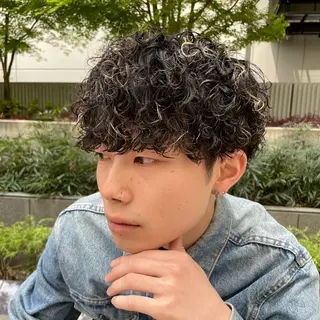 ショート カラー パーマ ヘアアレンジ メンズ 亀井隆汰/メンズ専門 パーマ特化美容師のヘアスタイル