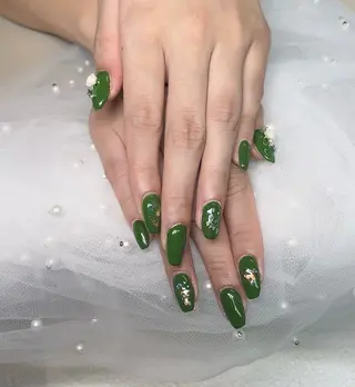 ネイル NiNa ビューティーサロン所属・Ni Naのネイルデザイン