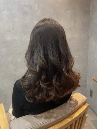 ロング カラー 中村 ひなたのヘアスタイル