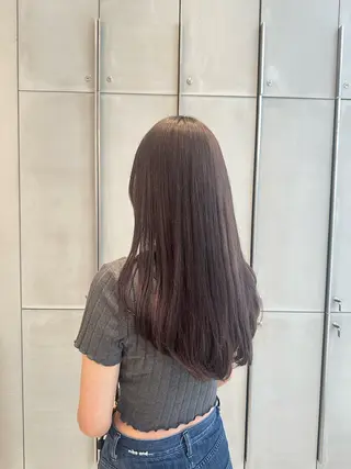 セミロング カラー ミオ💎ショート 透ける暗髪のヘアスタイル