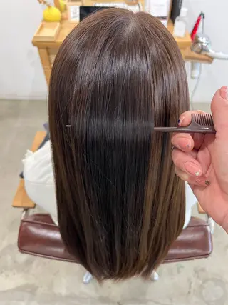 ロング 三島 有佳里のヘアスタイル