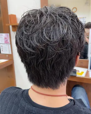 ショート カラー justbeauty CiNQのヘアスタイル
