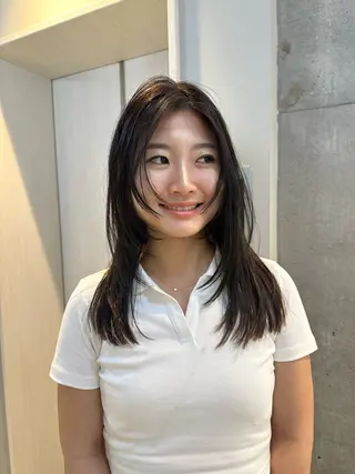 ロング カラー さとう あやかのヘアスタイル
