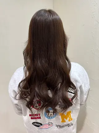 セミロング カラー ルプラボウ /小見山琴衣のヘアスタイル