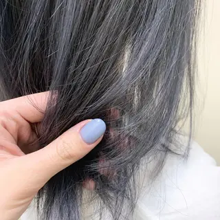 ミディアム カラー ayaka 縮毛矯正レイヤーのヘアスタイル