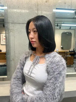 カラー Elilume MIYUのヘアスタイル