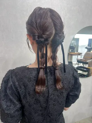 ヘアアレンジ YUI ハイトーンカラーのヘアスタイル