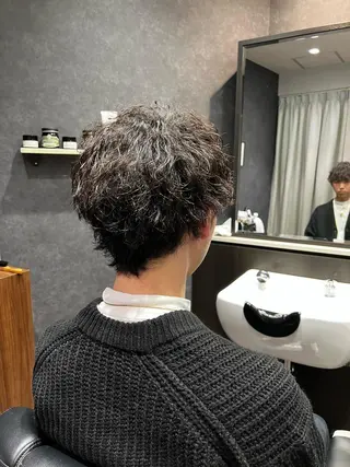 ミディアム カラー パーマ メンズ 北千住理容室バーバー 小堀悠作のヘアスタイル