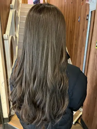 ロング カラー パーマ ヘアアレンジ 【暗め透明感カラー】 【インナー】小島良太のヘアスタイル