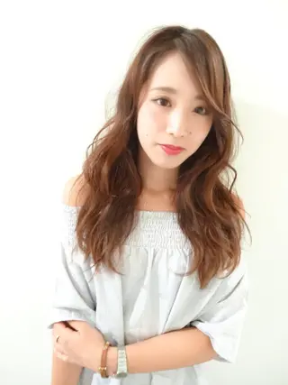 セミロング ロング _WHITE高槻店 yusukeのヘアスタイル