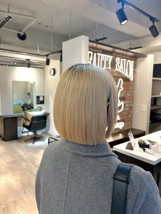 ミディアム ボブ/縮毛矯正/ kaho🌼のヘアスタイル