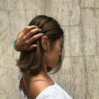 ミディアム Zina渋谷エリア マネージャShionのヘアスタイル