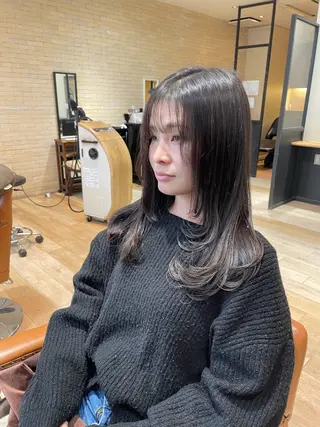 セミロング カラー 松尾 遥花のヘアスタイル