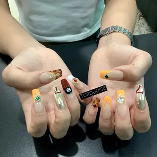 ネイル 個性派ネイルサロン 💅🏼ターコイズのネイルデザイン