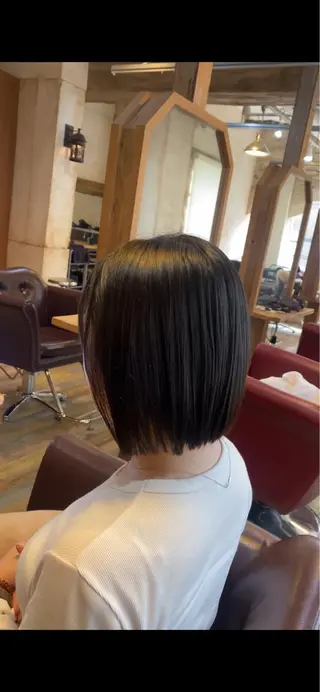 ショート ニスル　町田店所属・似合わせカットカラー 望月一生のヘアスタイル