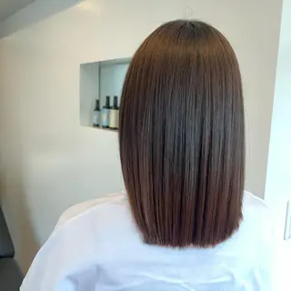 ミディアム トップ スタイリストのヘアスタイル