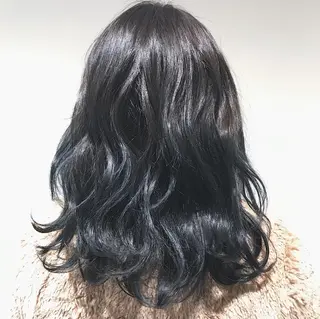 ミディアム カラー ヘアアレンジ Zina渋谷エリア マネージャShionのヘアスタイル