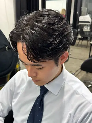 パーマ メンズ 岩佐 柚太のヘアスタイル