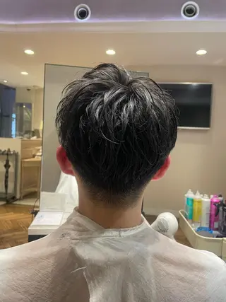 メンズ 頭から整える美容師 松田のヘアスタイル