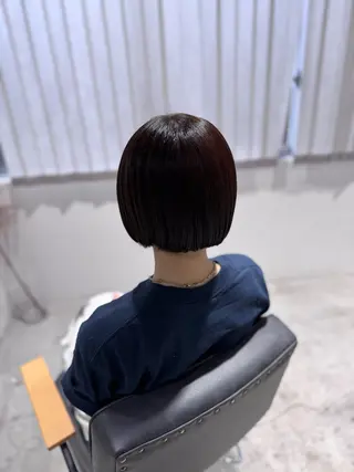 ショート カラー 艶感ワンホン color✨のヘアスタイル