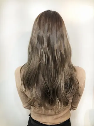 ロング カラー 女性リピ90%🍨 🩷佐藤みずきのヘアスタイル