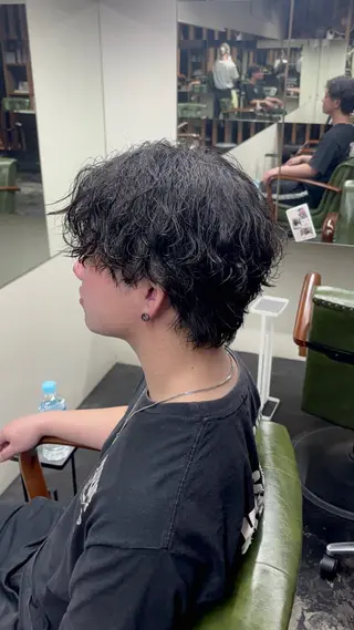 パーマ メンズ 岡村 莉穂のヘアスタイル
