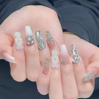 ネイル Queens テイのネイルデザイン