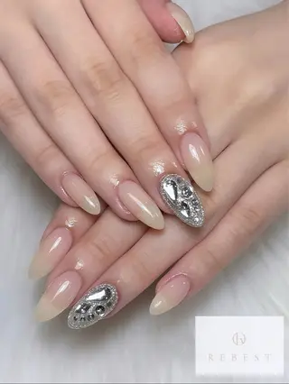 ネイル CURUMI REBEST 京橋のマツエク・マツパデザイン