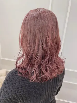 ミディアム カラー 🦖鶴岡 香純🦖のヘアスタイル