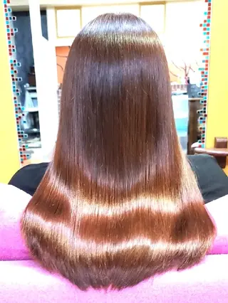 セミロング カラー 常世田 ゆうきのヘアスタイル