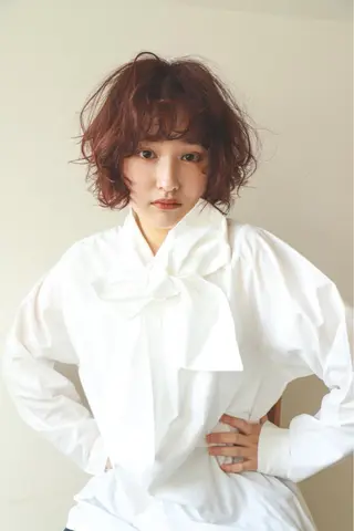 ミディアム 谷澤 朋佳のヘアスタイル
