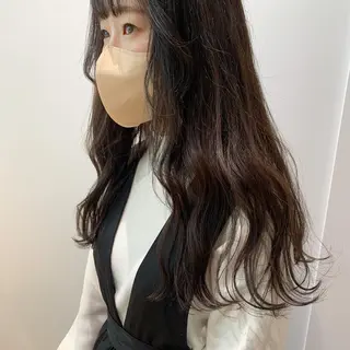 ロング カラー 片岡 由依のヘアスタイル
