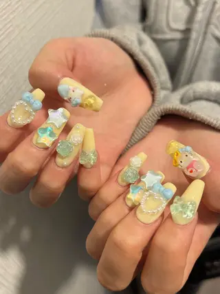 ネイル Luna Gladeのネイルデザイン
