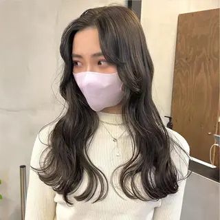 セミロング カラー パーマ ヘアアレンジ メンズ キッズ ネイル マツエク・マツパ アイブロウ 前川 朋香のヘアスタイル
