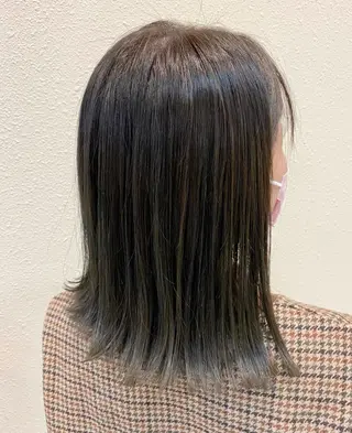 ミディアム カラー 中川 茜里のヘアスタイル