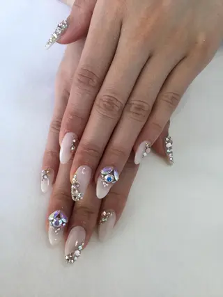 ネイル 💎🐰 saki. m 🐰💎のネイルデザイン