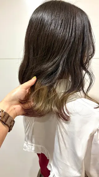 ミディアム カラー ノエ/ インナーカラー/高岳のヘアスタイル