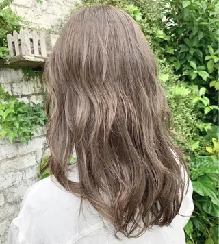 ロング カラー 千 田のヘアスタイル