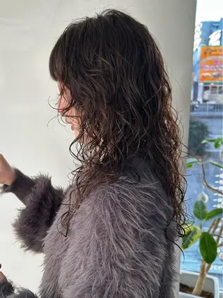 ロング 浅野 敬亮のヘアスタイル