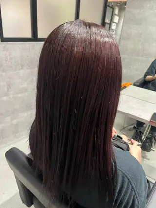 ロング カラー HOHOMI （ほほみ）のヘアスタイル