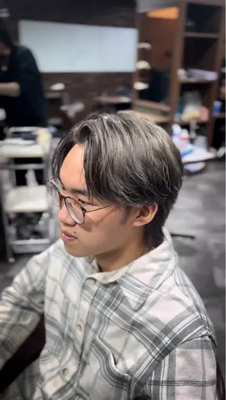 ミディアム カラー メンズ TENSEI @デビューしましたのヘアスタイル