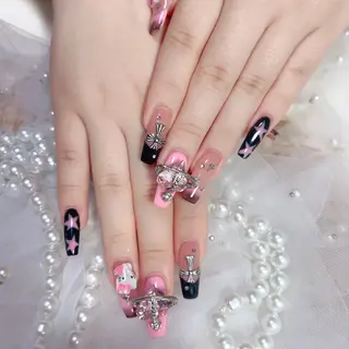 ネイル Maggie Nail🦩のネイルデザイン