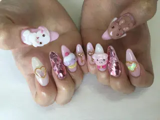 ネイル 💎🐰 saki. m 🐰💎のネイルデザイン