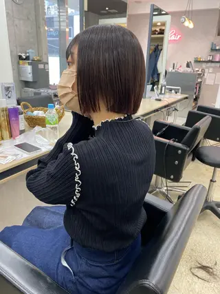 ショート カラー オリーブ/アッシュ やわらか透明感カラーのヘアスタイル