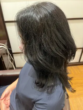 セミロング カラー 伊藤 未紗希のヘアスタイル