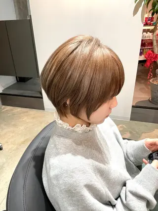 ショート カラー ✨髪質改善/ハイトー ン/艶髪高山のヘアスタイル