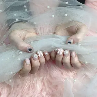 ネイル パーツ全部¥110 サロンミミのネイルデザイン