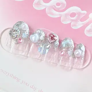 ネイル MignonReve ♡EIMI🌈のネイルデザイン