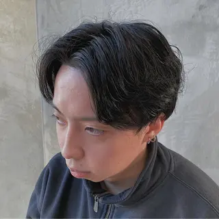 ミディアム パーマ メンズ fifth JINGUMAE所属・波巻きスパイラルパー マ/シャドウパーマ駿のヘアスタイル